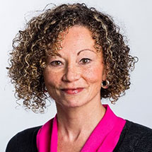 Charlie Roach - Senior Consultant Charlie Roach - Senior Consultant at Customer Driven